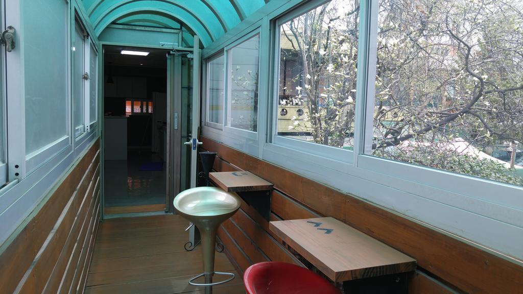 Embassy Guesthouse Itaewon Seoel Buitenkant foto