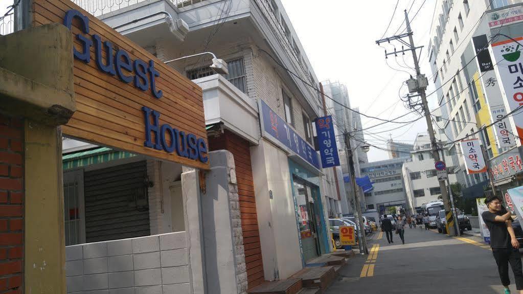 Embassy Guesthouse Itaewon Seoel Buitenkant foto