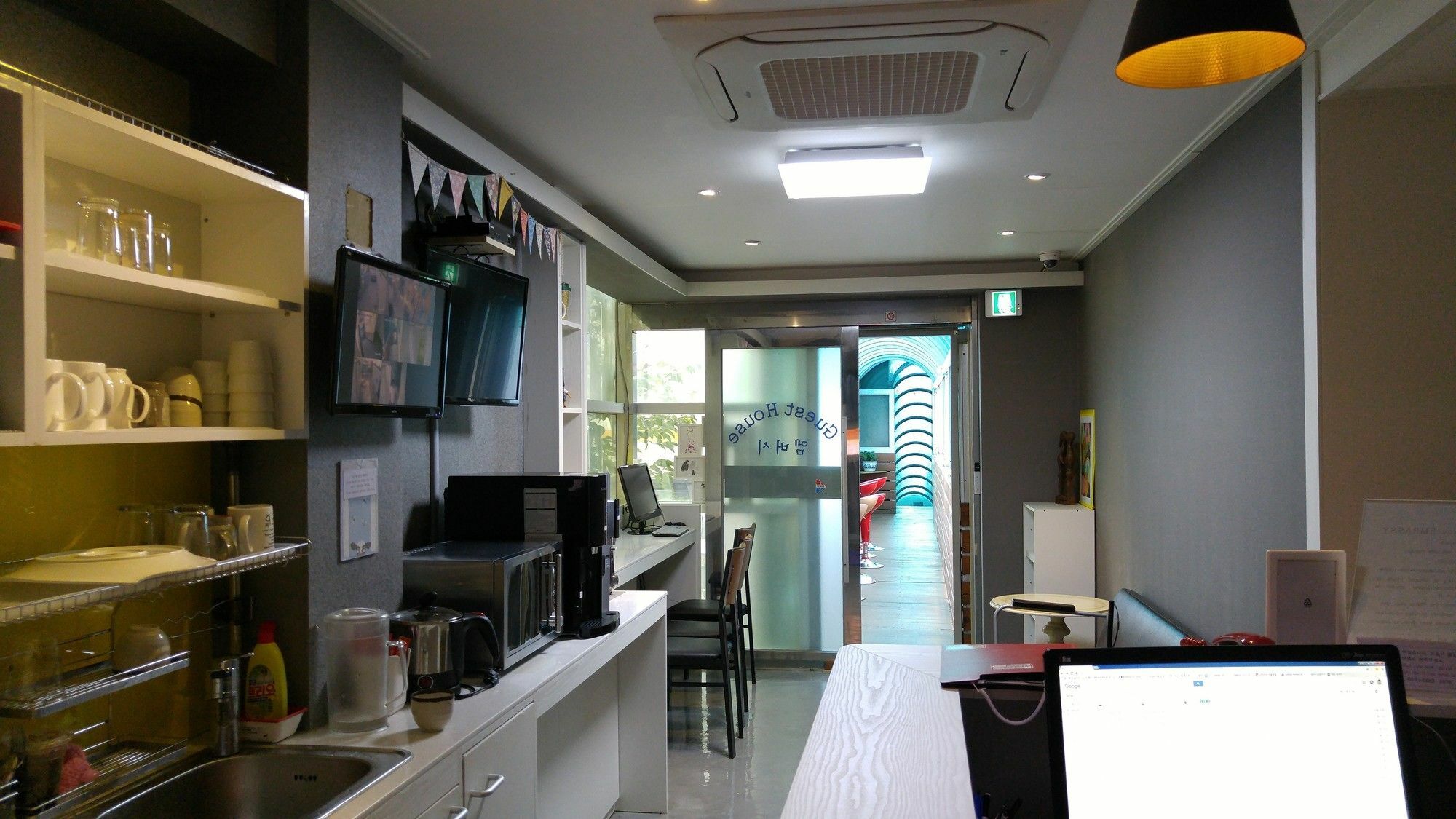 Embassy Guesthouse Itaewon Seoel Buitenkant foto